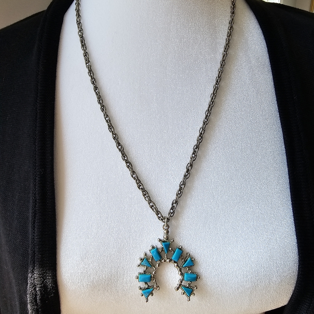 Aztec Style Turquoise Colored Necklace